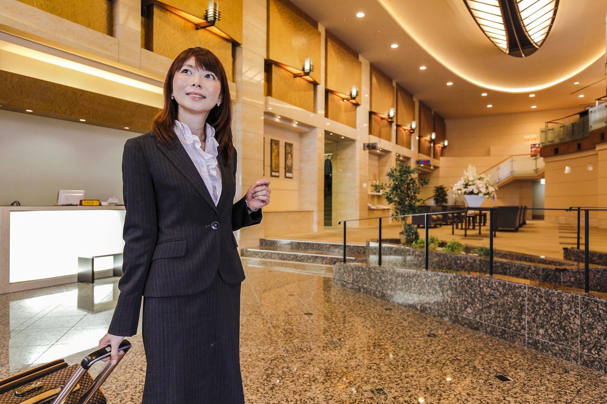 Wakayama Urban Hotel Bagian luar foto